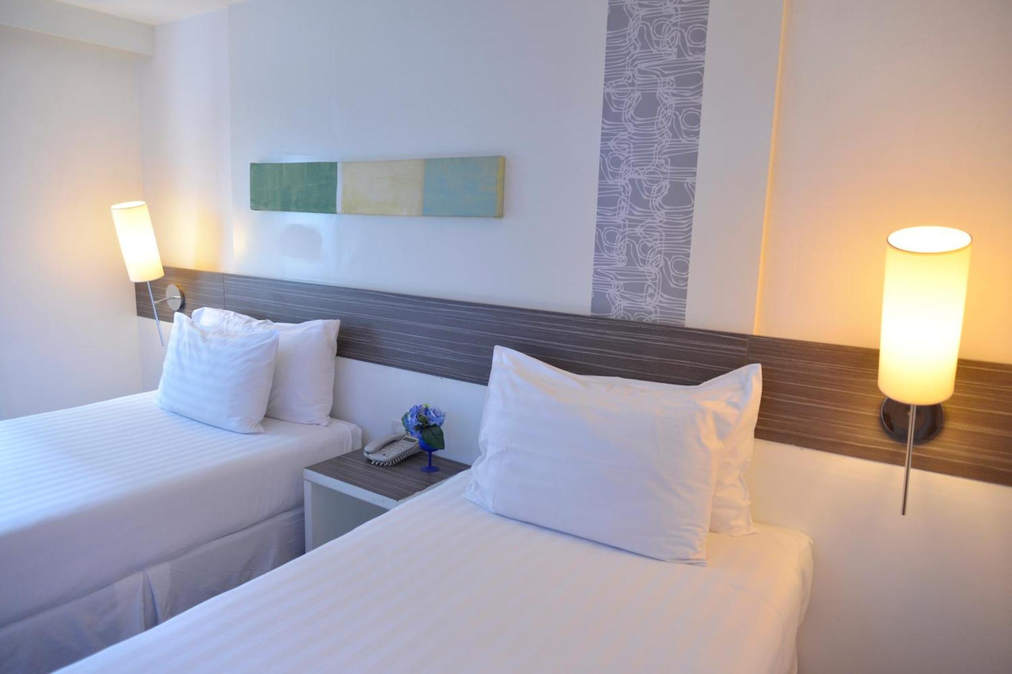 The Mini R Ratchada Hotell Bangkok Exteriör bild